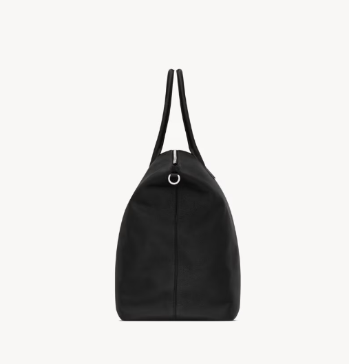 Saint Laurent sac de voyage oversize bowling en cuir grainé